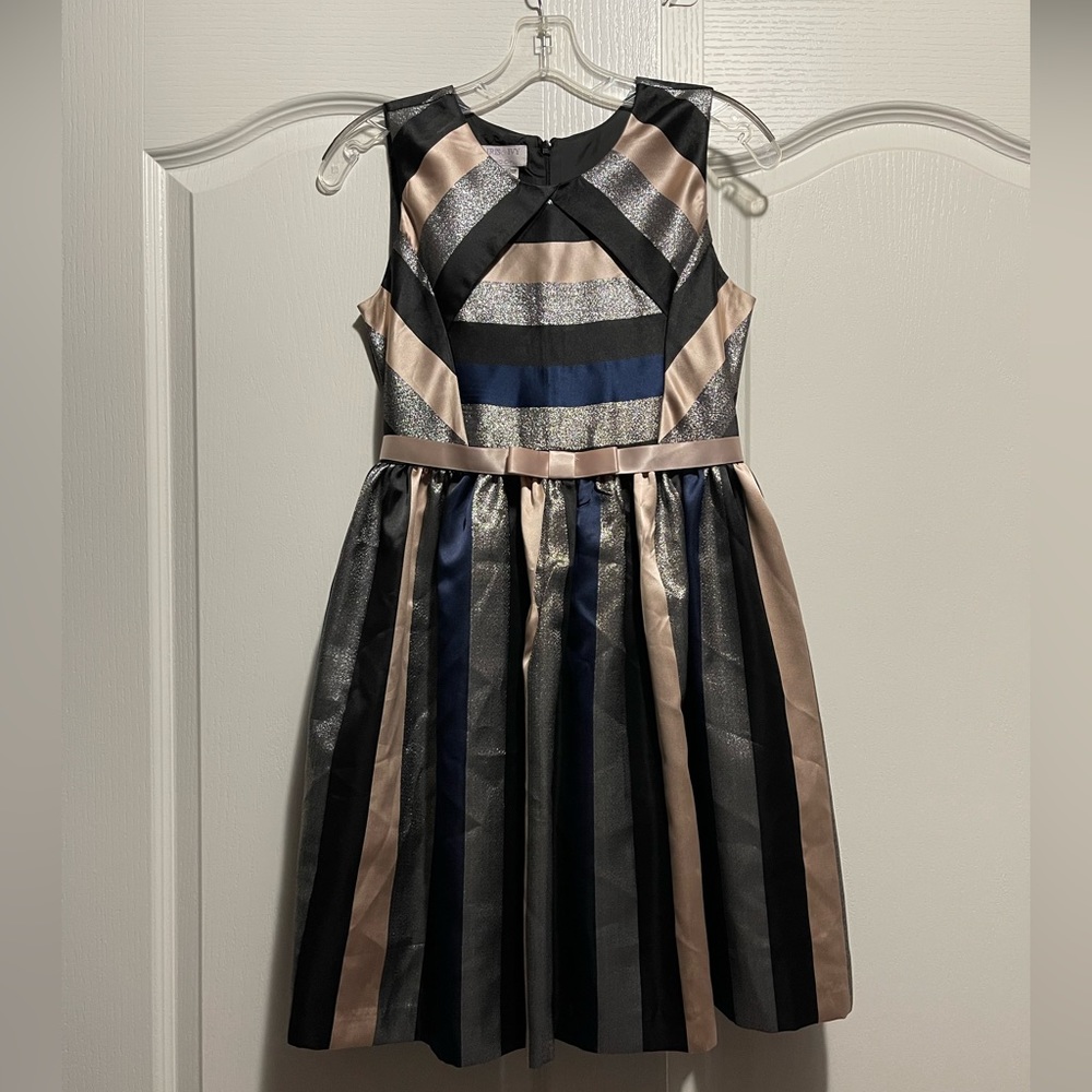 Gorgeous Iris & Ivy Formal Girls Dress
